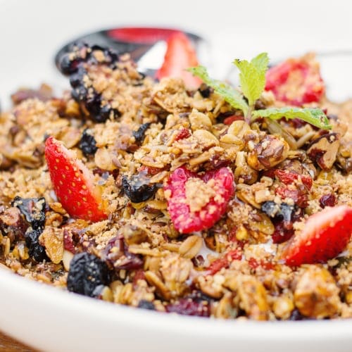 baked oats with plant milk, banana and berries