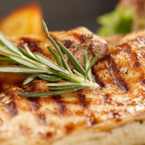 grilled chicken made with lemon and herbs